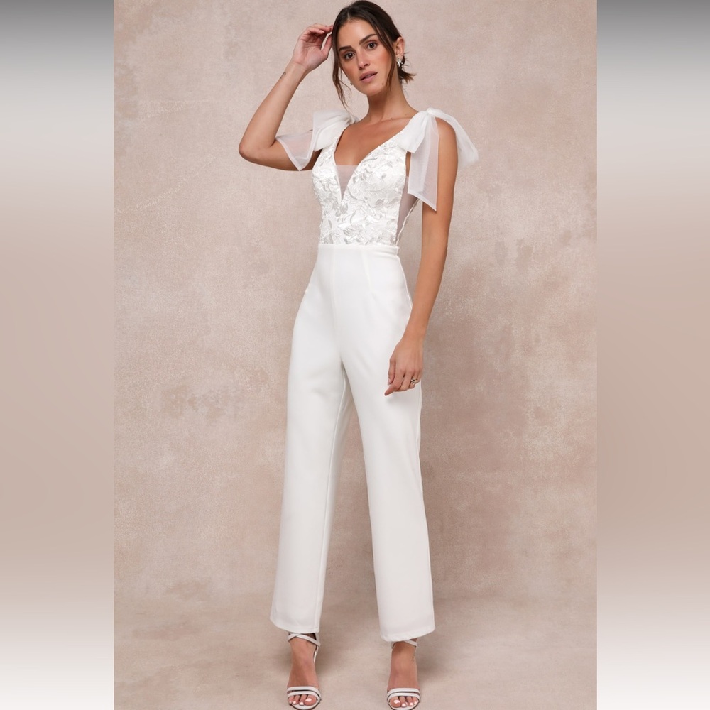 Lulu’s White Lace Jumpsuit